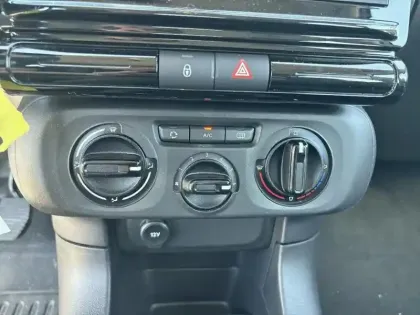 Photo 12 Citroën C3  PureTech 83 ch BVM5 You