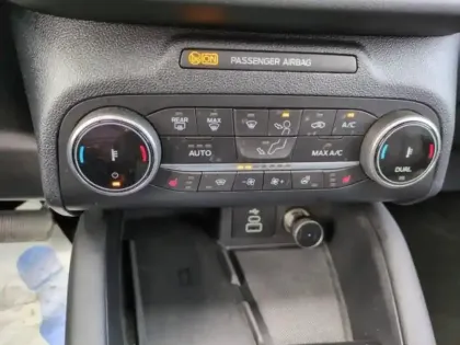 Photo 9 Ford Kuga  2.5 Duratec 190ch FHEV E85 Vignale BVA