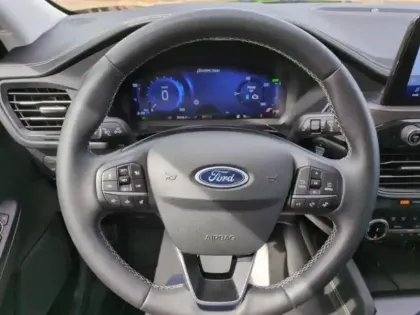 Photo 11 Ford Kuga  2.5 Duratec 190ch FHEV E85 Vignale BVA