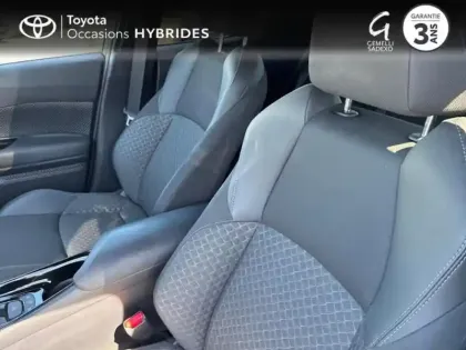 Photo 10 Toyota C-HR  2.0 Hybride 184ch Design Ultimate E-CVT