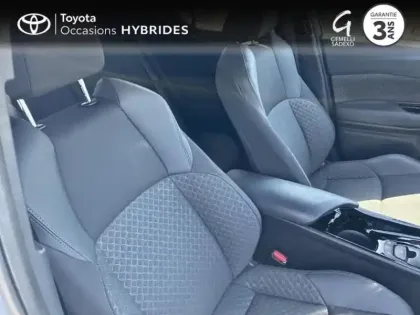 Photo 5 Toyota C-HR  2.0 Hybride 184ch Design Ultimate E-CVT