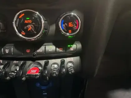 Photo 14 Mini Mini  Cooper 136ch Edition Premium Plus BVA7