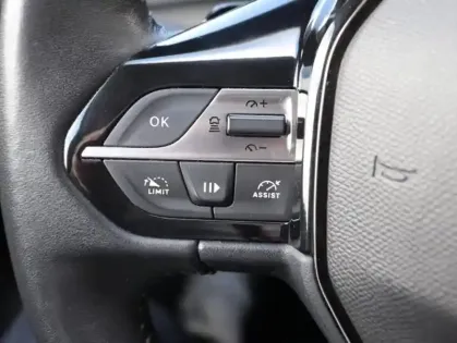 Photo 14 Peugeot 308  PHEV 180ch Allure Pack e-EAT8