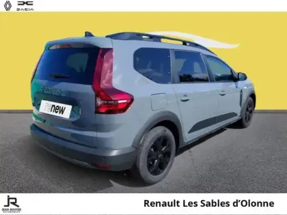 Photo 11 Dacia Jogger  1.6 hybrid 140ch Extreme 7 places -24