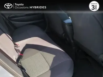 Photo 6 Toyota C-HR  1.8 Hybride 140ch Graphic MY26