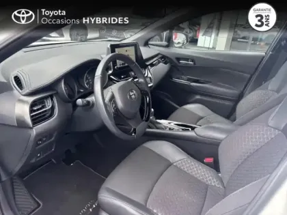 Photo 10 Toyota C-HR  1.8 Hybride 122ch Design E-CVT