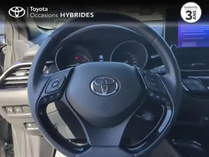 Photo 8 Toyota C-HR  2.0 Hybride 184ch Dynamic Ultimate E-CVT