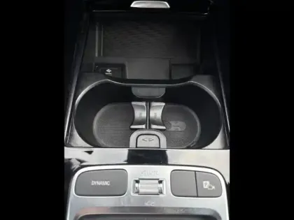 Photo 12 Mercedes GLA  200 d 150ch AMG Line 8G-DCT
