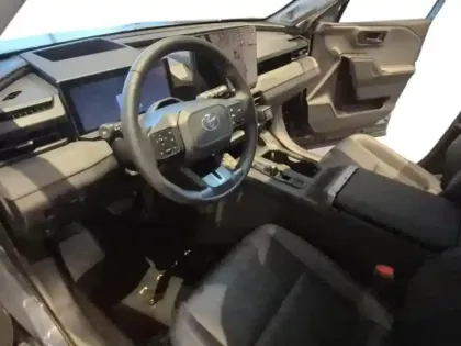 Photo 29 Toyota Rav4  2.5 Hybride 185ch Lounge 2WD NG