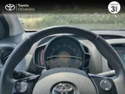 Photo 12 Toyota Aygo  1.0 VVT-i 72ch x-play 5P MY19