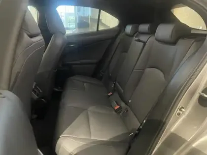 Photo 11 Lexus UX  300h F SPORT Design 2WD