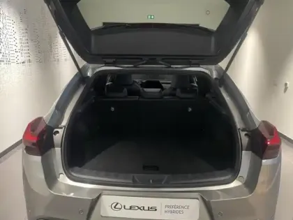 Photo 8 Lexus UX  300h F SPORT Design 2WD