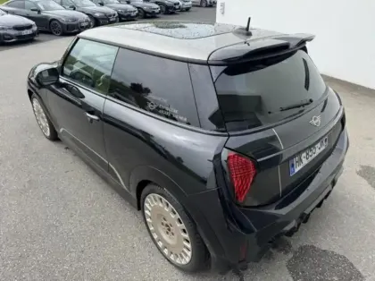 Photo 7 Mini Cooper  3 Portes JCW 231ch JCW DKG7