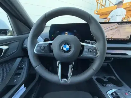 Photo 11 BMW Serie 1 Série 1 123 xDriveA 218ch M Sport DKG7