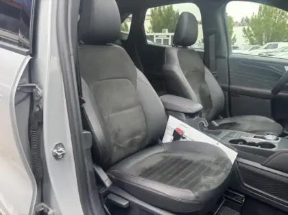 Photo 10 Ford Kuga  2.5 Duratec 190ch FHEV E85 Graphite Tech Edition BVA