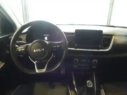 Photo 14 Kia Stonic  1.0 T-GDi 120ch MHEV GT Line iBVM6