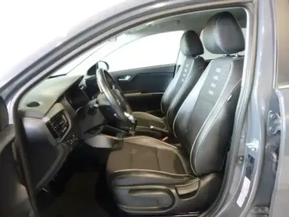 Photo 12 Kia Stonic  1.0 T-GDi 120ch MHEV GT Line iBVM6
