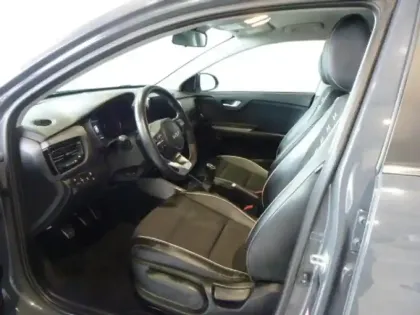 Photo 11 Kia Stonic  1.0 T-GDi 120ch MHEV GT Line iBVM6