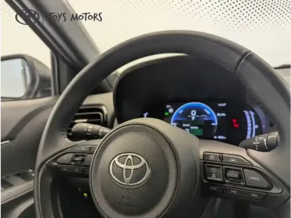 Photo 19 Toyota Yaris Hybride 1.5 HYBRID 130H DESIGN PACK CARGO