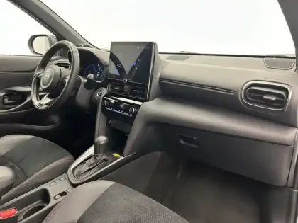 Photo 27 Toyota Yaris Hybride 1.5 HYBRID 130H GR SPORT AUTO 2W