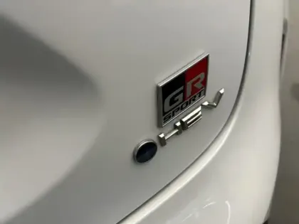 Photo 10 Toyota Yaris Hybride 1.5 HYBRID 130H GR SPORT AUTO 2W