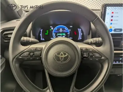 Photo 18 Toyota Yaris Hybride 1.5 HYBRID 130H DESIGN PACK CARGO