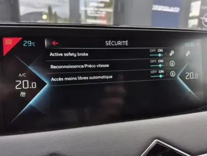 Photo 14 DS DS 3 50kWH E-Tense Connected Chic Auto