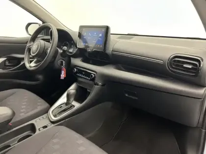 Photo 20 Toyota Yaris Hybride 116h Active MC2