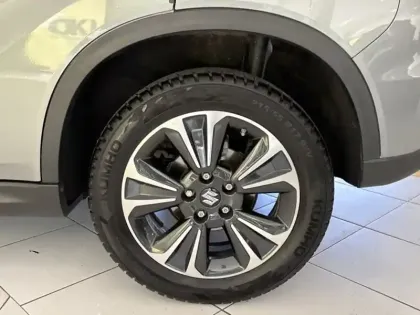 Photo 15 Suzuki Vitara 1.4 Hybrid Style 4x4 Toit Ouvr