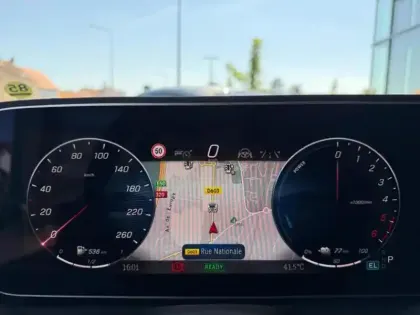 Photo 16 Mercedes GLE  350 de 4MATIC avec technol
