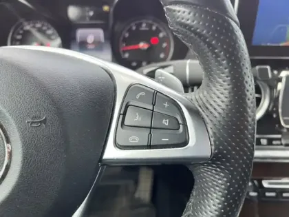 Photo 16 Mercedes GLC  300 4MATIC SUV Fascination