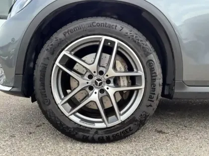 Photo 10 Mercedes GLC  300 4MATIC SUV Fascination
