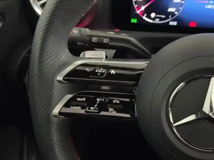 Photo 15 Mercedes Classe A 250 e Hybrid EQ AMG Line