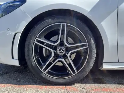 Photo 10 Mercedes Classe B 200 d AMG Line