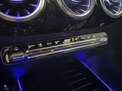 Photo 16 Mercedes Classe B 250 e Hybrid EQ AMG Line