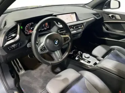 Photo 8 BMW Serie 1 F40 118i 136 ch DKG7 M Sport