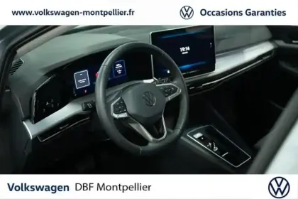 Photo 8 Volkswagen Golf 1.5 eHybrid 204 DSG6 VW Edition