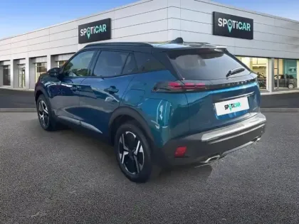 Photo 29 Peugeot 2008  Hybrid 136 e-DCS6 GT