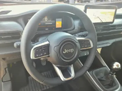 Photo 11 Jeep Avenger  1.2 Turbo T3 100 ch Altitude