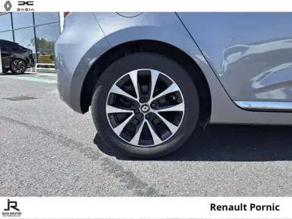 Photo 7 Renault Clio  TECHNO E-Tech hybride 145ch + PACK WINTER + PACK ADVANCED DRIVING