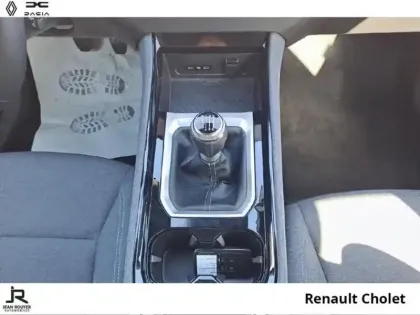 Photo 5 Renault Austral  1.2 TCe mild hybrid advanced 130ch Evolution - 24
