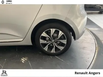 Photo 22 Renault Clio  1.5 Blue dCi 100ch Evolution
