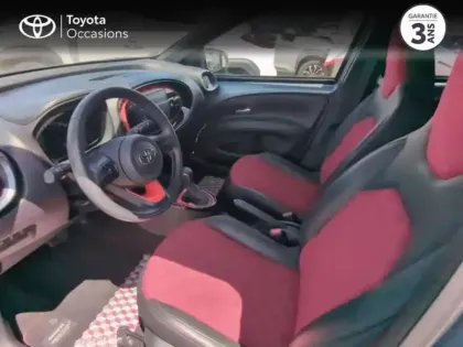 Photo 10 Toyota Aygo  X 1.0 VVT-i 72ch Undercover S-CVT MY23