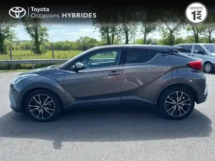 Photo 8 Toyota C-HR  122h Distinctive 2WD E-CVT