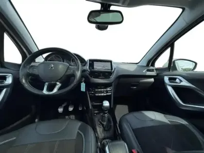 Photo 14 Peugeot 2008  1.2 PureTech 110ch Crossway S&S