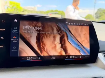 Photo 13 BMW X1  sDrive18d 150ch Business Design