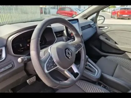 Photo 13 Renault Clio  1.6 E-Tech 145ch full hybrid esprit Alpine - 24