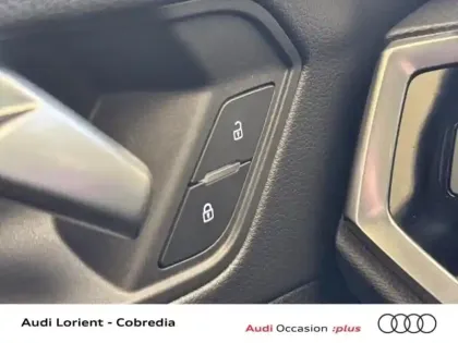Photo 12 Audi Q3  35 TDI 150ch S line plus S tronic 7