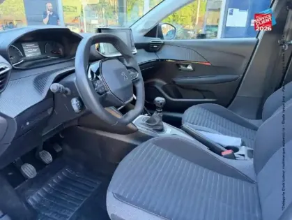 Photo 14 Peugeot 208  1.5 BlueHDi 100ch S/S Active CarPlay