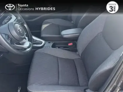 Photo 10 Toyota Yaris  116h Design 5p MC24